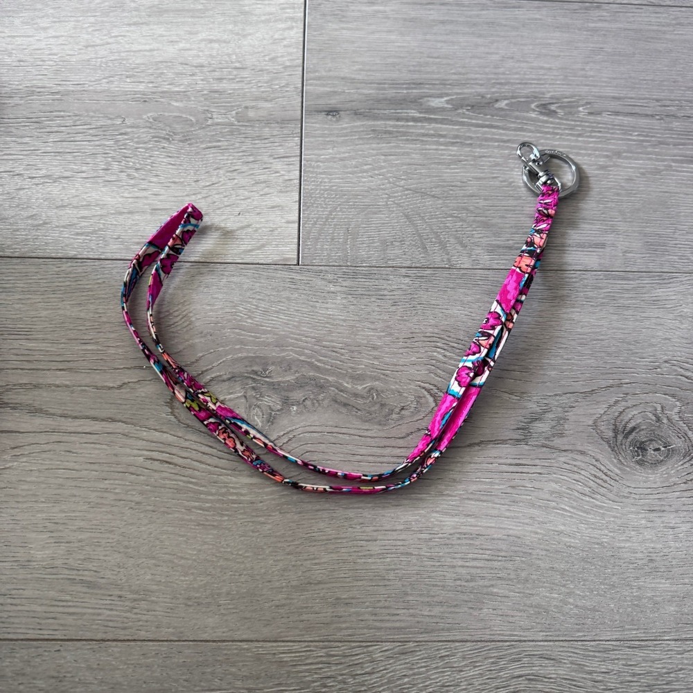 Vera Bradley Pink Floral Lanyard Key ID Holder Silver Logo Hardware Clip